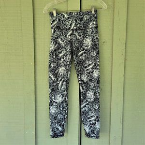 MARIKA High Waisted Leggings In Black Floral Print Small S